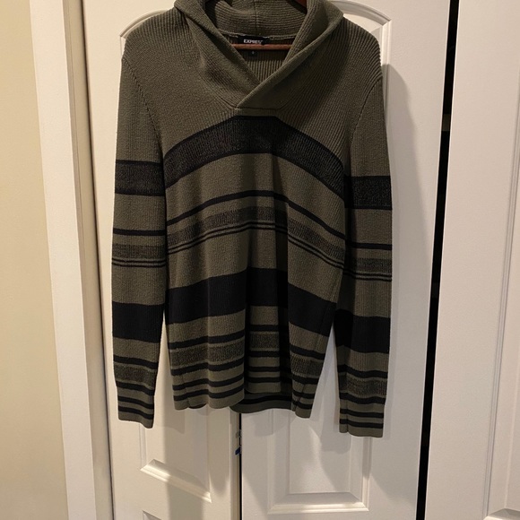Express Men’s shawl collar sweater. Never worn. - Picture 3 of 3